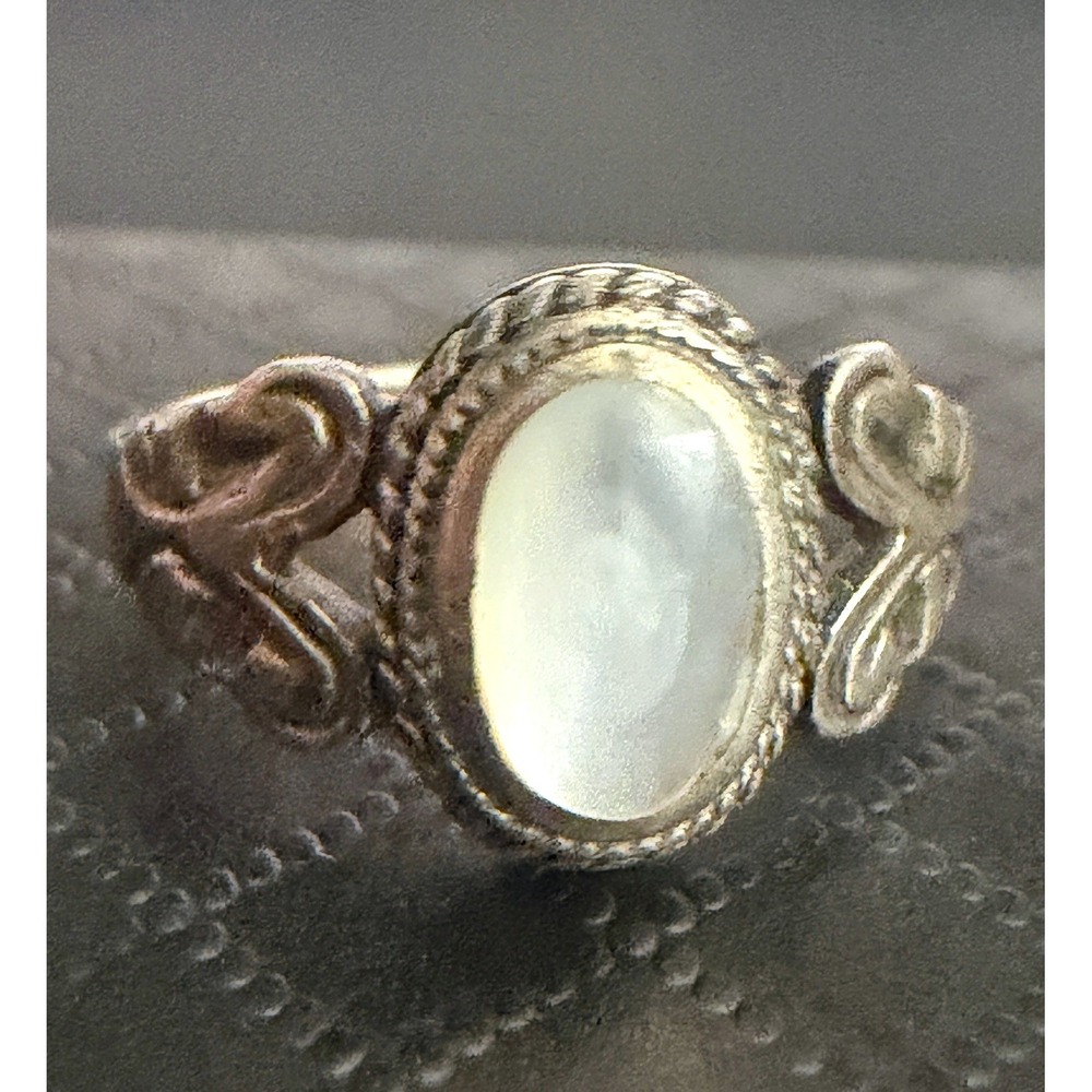 Vintage Sterling Silver Ring Mother of Pearl MOP 925 Size 8